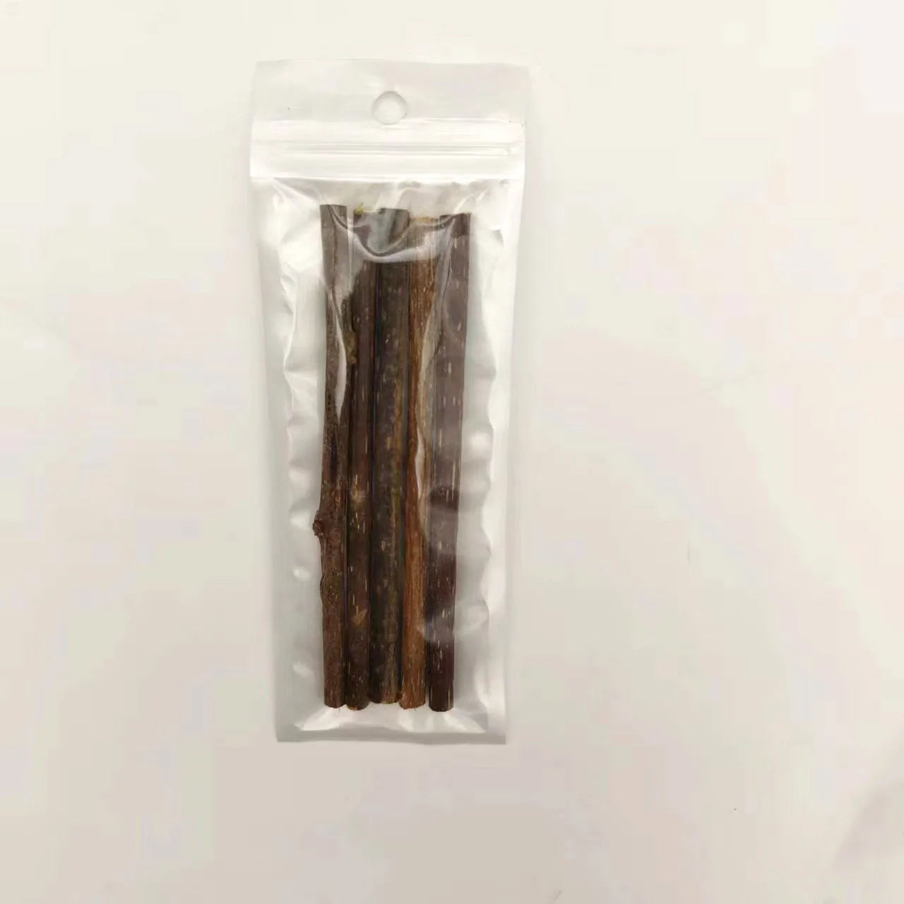 Kitten Supplies Natural Herbal Cat Chews Natural Grass Chew Sticks for Cats Chat Accessories Cat Oral Cleaning Stick Catnip Toys
