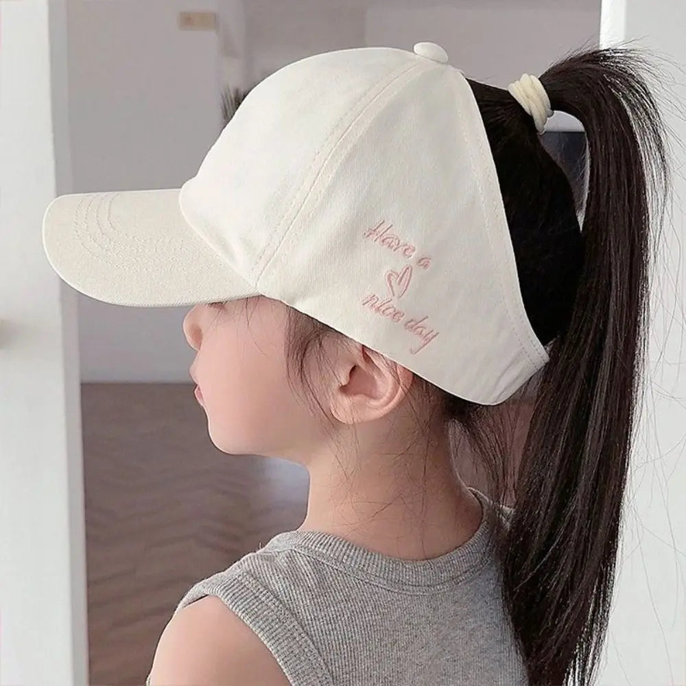 Heart-embroidered Baseball Cap for Girls Cute Breathable Children's Baseball Hat Sun Protection Tool UV Protection