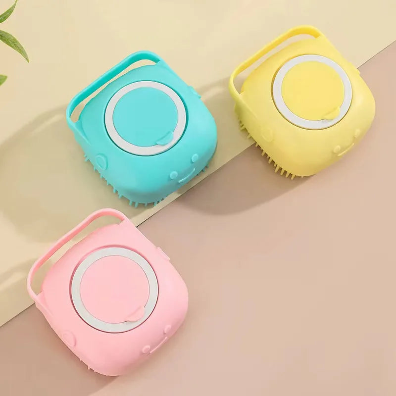 Pet Shampoo Brush