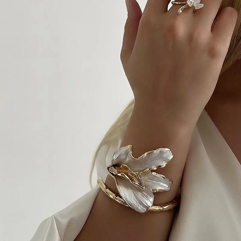 Flower Design Open Bracelet
